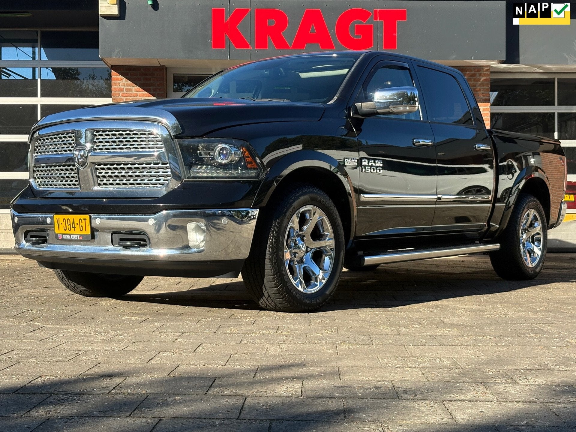 Dodge Ram 1500 5.7 V8 Quad Cab 6'4|401PK|NAP|Automaat|trekha, Auto's, Automaat, Dealer onderhouden, Achterwielaandrijving, Gebruikt