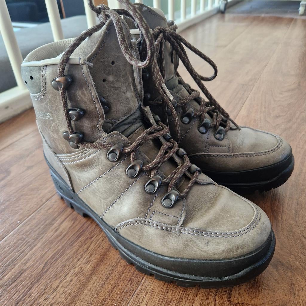 LOWA TREKKER S wandelschoenen / bergschoenen maat 39 Leer, Maat 38/40 (M), Lowa, Beige, Overige typen