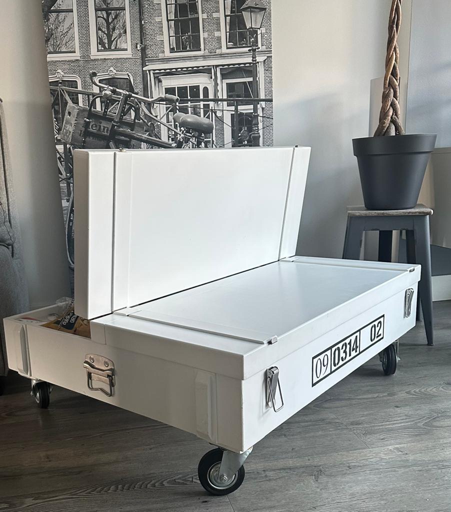 Salontafel kist veel opbergruimte HK living wit op wielen, Huis en Inrichting, Tafels | Salontafels, Ophalen, 50 tot 100 cm, Zo goed als nieuw