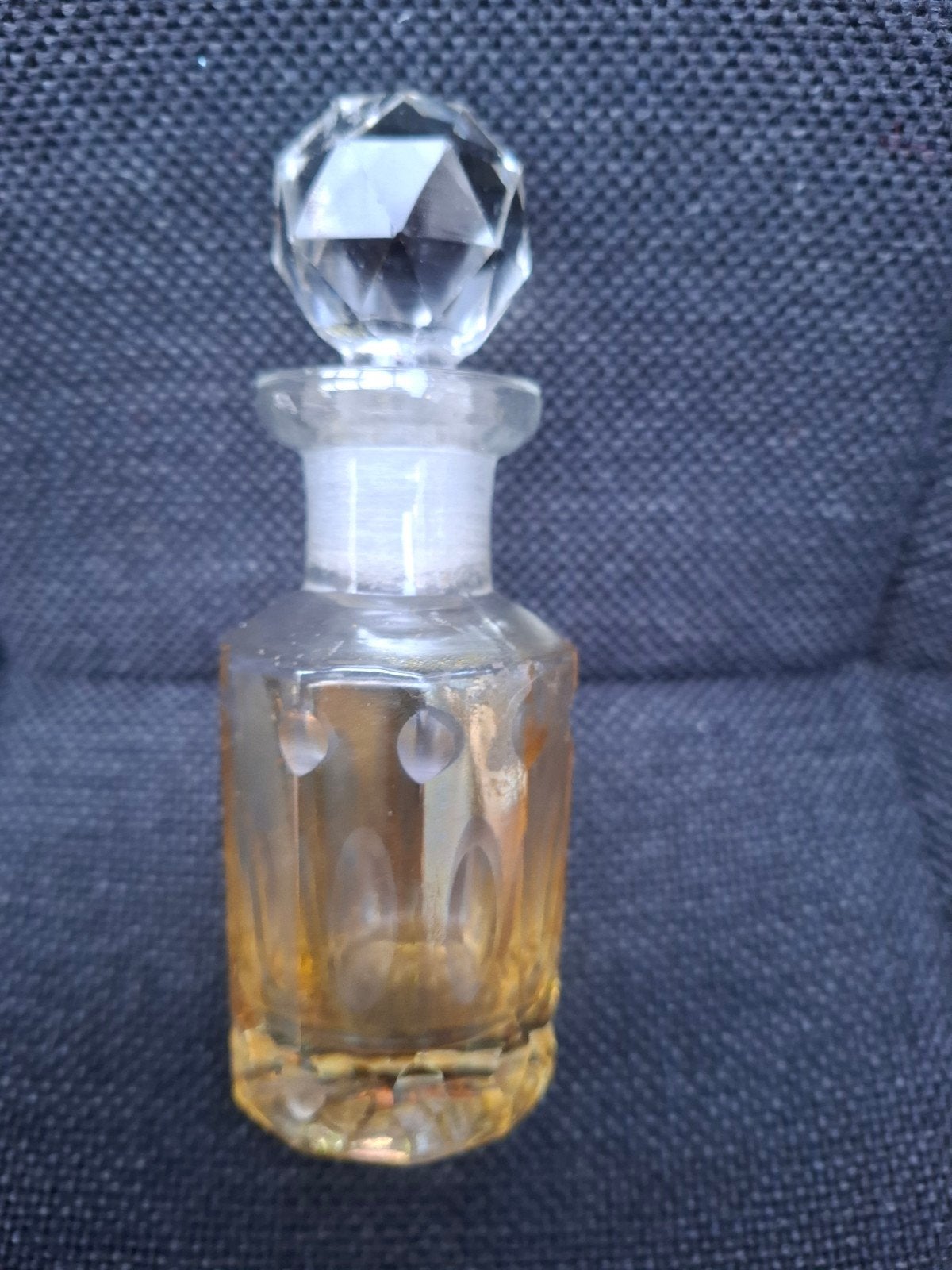 Antieke,Amber Lustre Glas, Parfumfles met Kristallen Dop, Ophalen of Verzenden