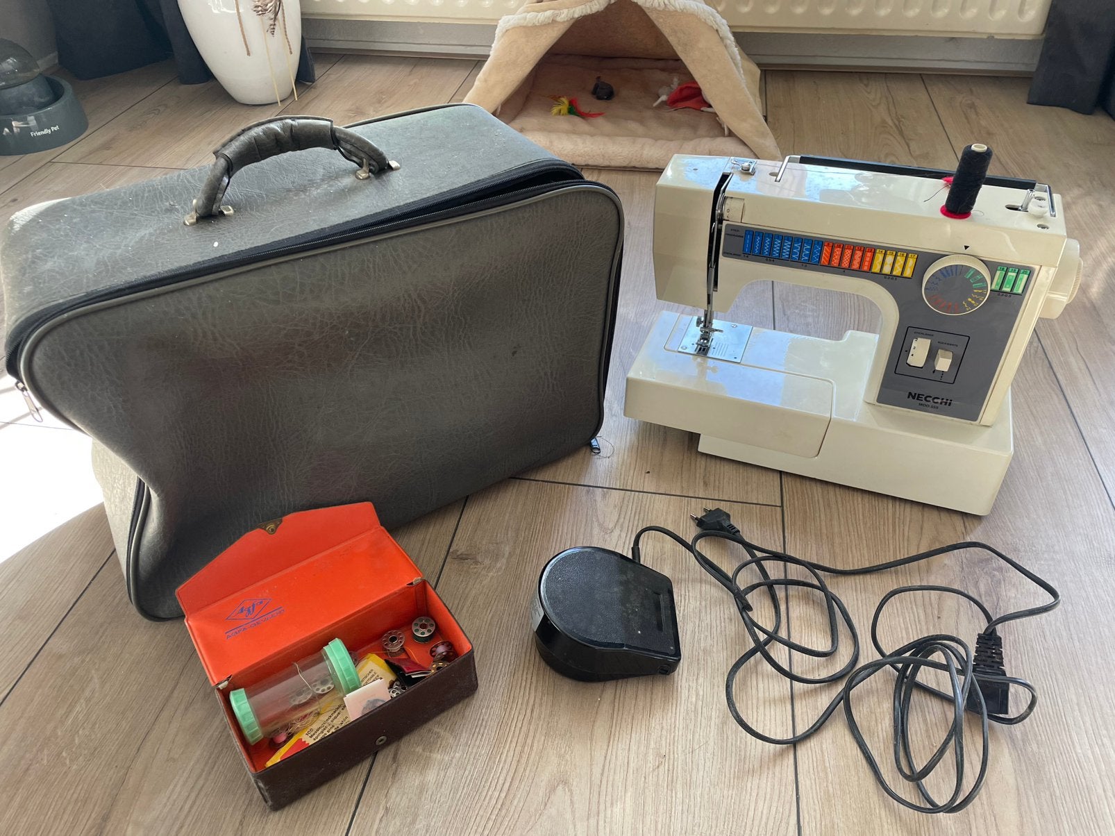 Naaimachine necchi mod.559, Ophalen of Verzenden, Gebruikt, Naaimachine, Overige merken