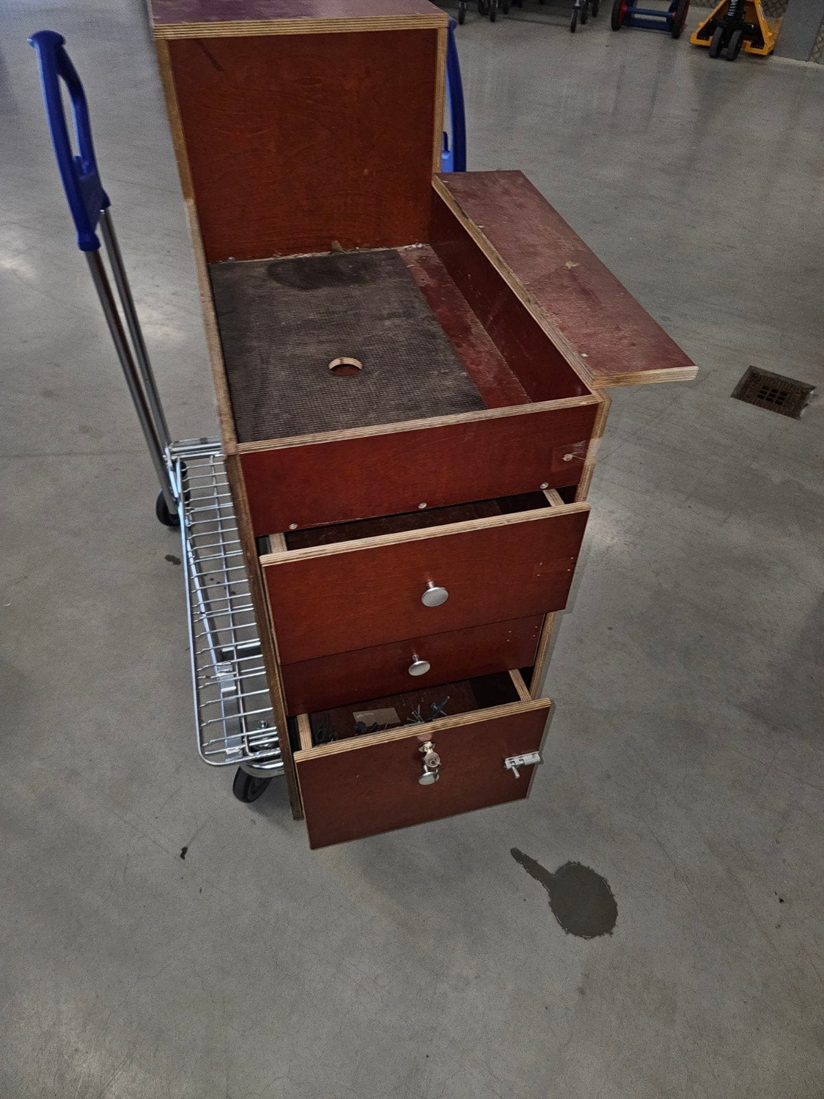 Caddy stellingkast, Auto-onderdelen, Ophalen, Gebruikt