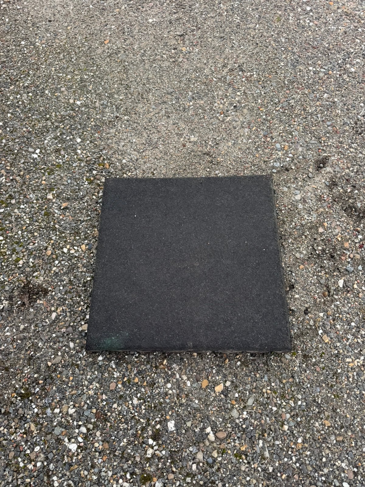 Rubberen tegels ca 50x50x6,5 dak speeltoestel ed ruim 30m2, Ophalen, Gebruikt, Overige typen, Rubber
