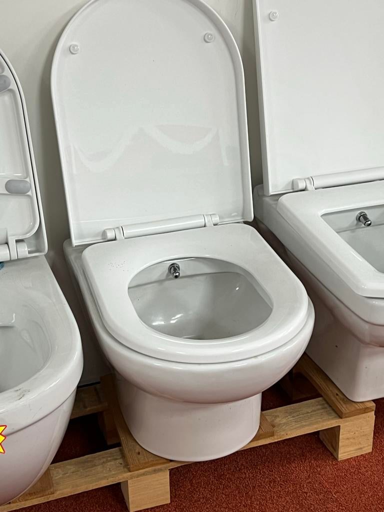 Nieuw Toilet met Bidetfunctie - Modern en Compleet, Ophalen, Nieuw, Toilet