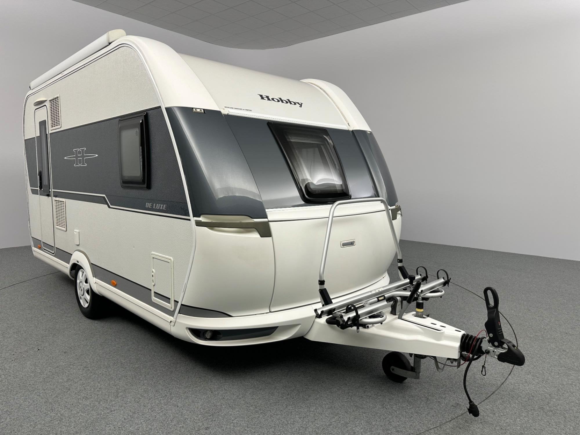 Hobby De Luxe 400 SFe Cassetteluifel Voortent Fietsendrager, Hordeur, Hobby, Bedrijf, Treinzit