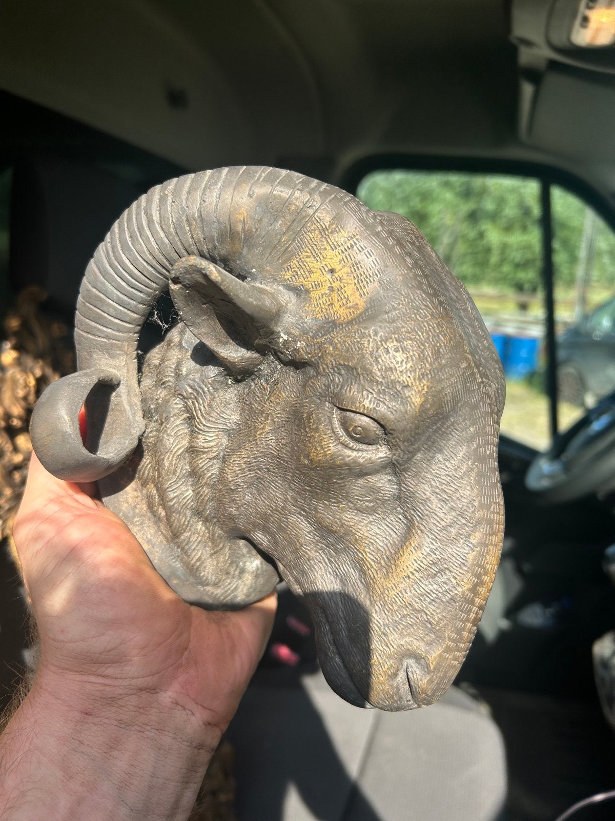 Oude bronzen ramskop, slagerij decoratie, Antiek en Kunst, Ophalen