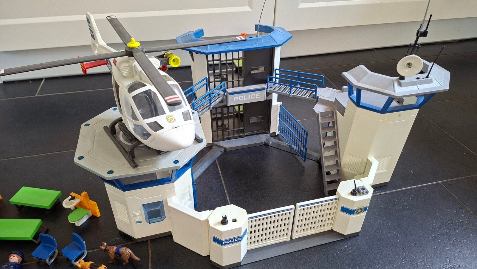 Grote verzameling playmobiel, Ophalen