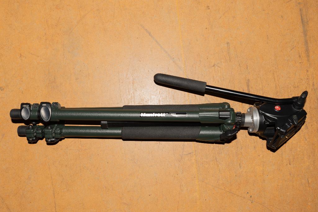 Manfrotto tripod (190XV, 701HDV), Ophalen of Verzenden, Gebruikt, 175 cm of meer, Driepoot
