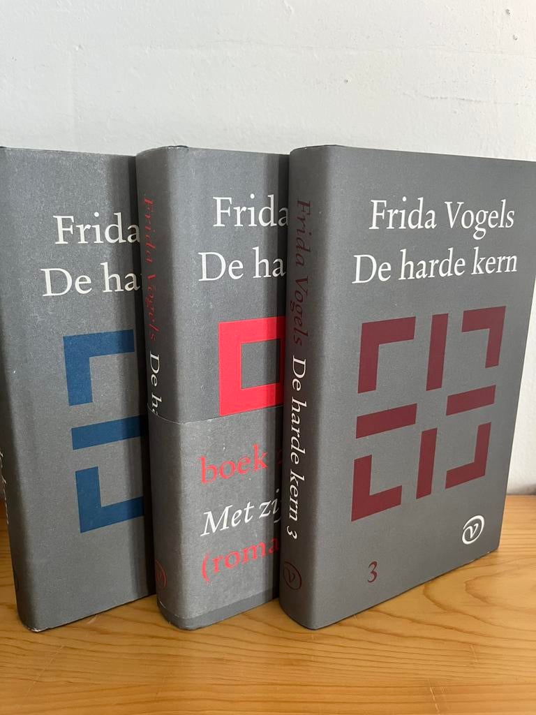 Frida Vogels Harde Kern 1,2,3 gebonden 1e druk ZGAN, Boeken, Ophalen of Verzenden, Zo goed als nieuw