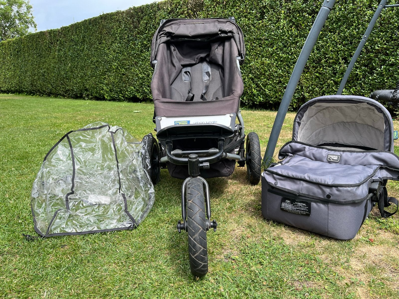 Mountain Buggy Urban Jungle kinderwagen met reiswieg, Gebruikt, Luchtbanden, Combiwagen, Ophalen