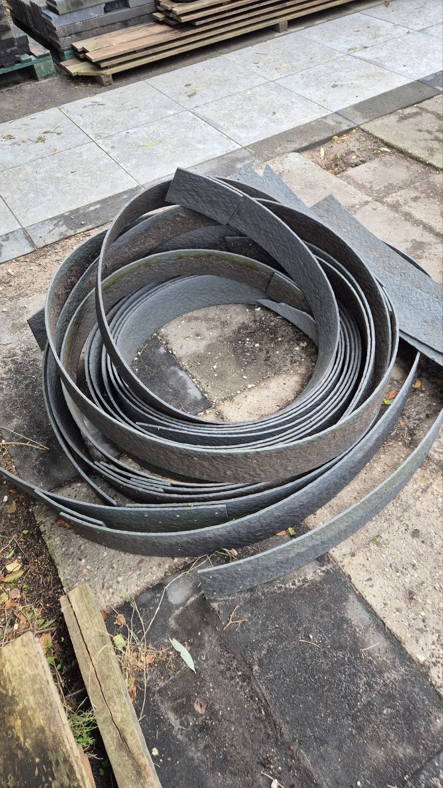 Ekolat borderrand antraciet - ruim 30 meter, Tuin en Terras, Ophalen, Kunststof, Gebruikt, 200 cm of meer