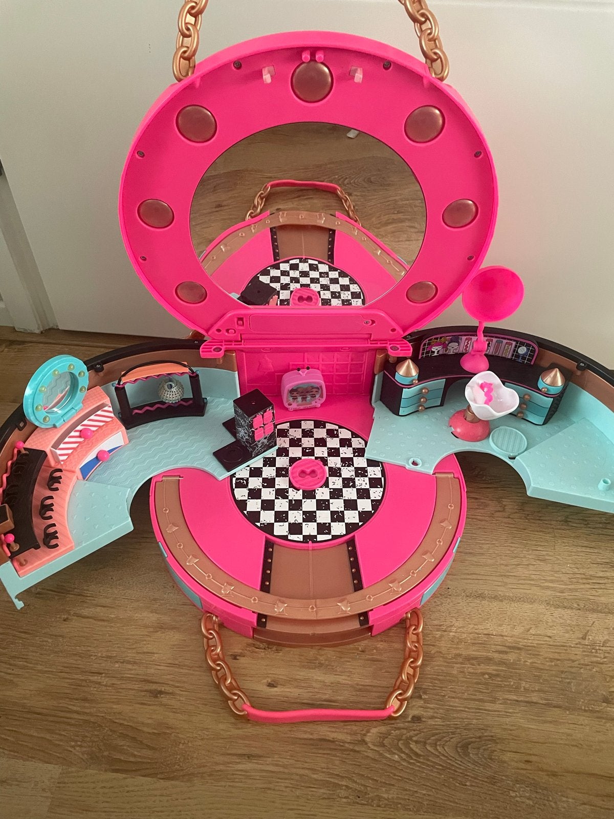 Grote L.O.L. en O.M.G. Poppen Collectie met Voertuigen, Ophalen, Gebruikt, Overige typen