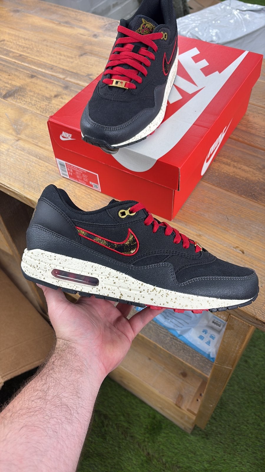 Air max 1 MLB City Connect Pirates 41, Overige kleuren, Nieuw, Ophalen of Verzenden, Sneakers of Gympen