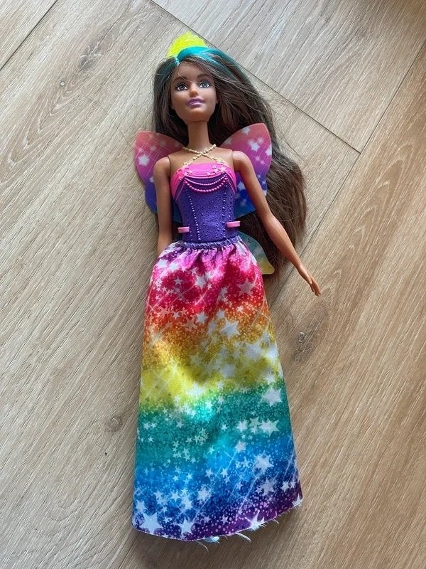 Barbie Regenboog Fee met Vleugels en Kroon, Ophalen of Verzenden, Gebruikt, Barbie