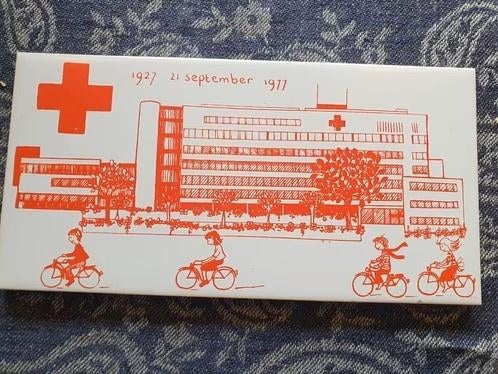 50 jaar Rode Kruis ziekenhuis Beverwijk 1927 - 1977 Mosa, Antiek en Kunst, Ophalen