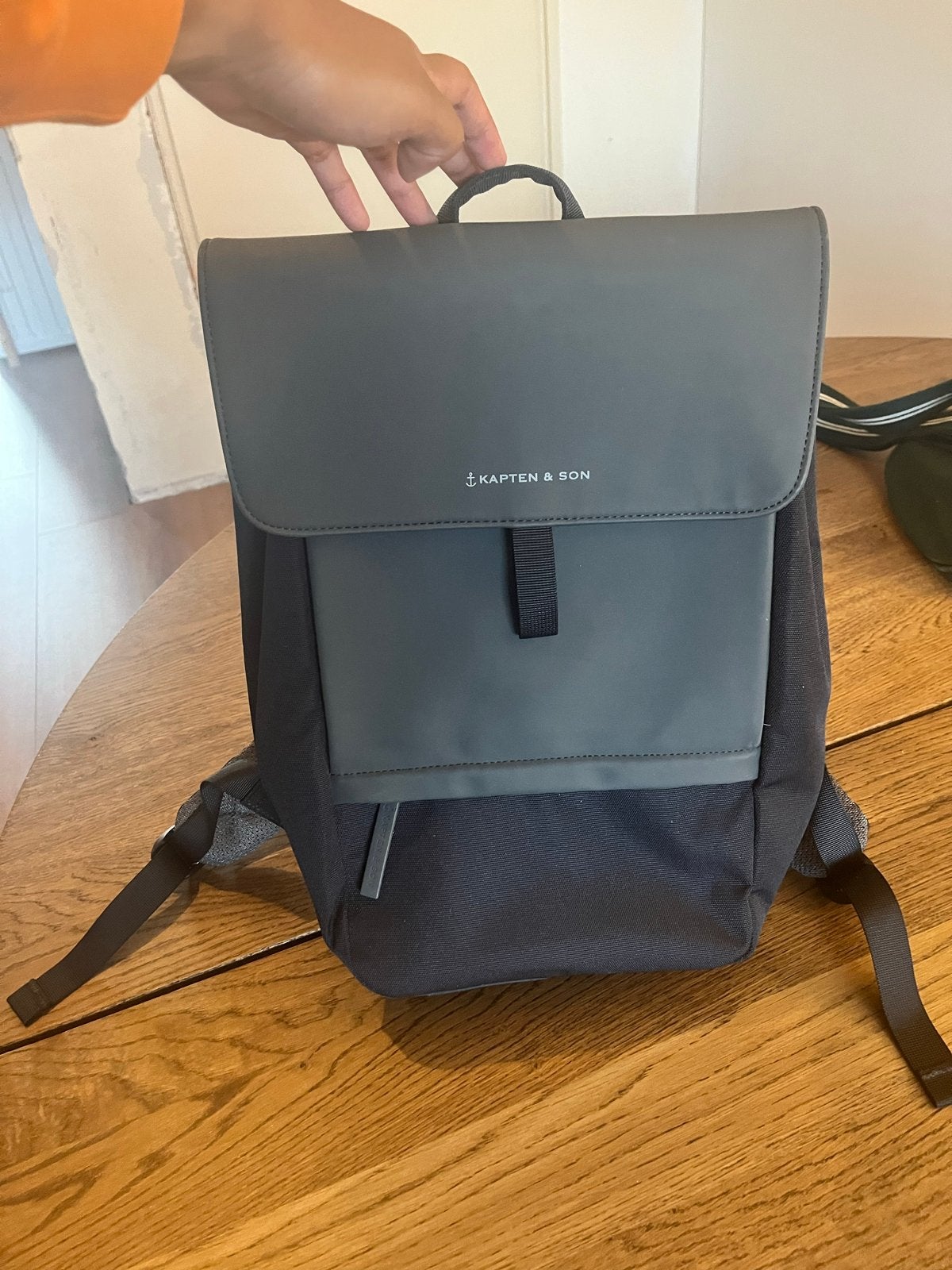 Kapten & Son Fyn All Black Rugzak - Zo goed als nieuw, Overige merken, 25 tot 40 cm, Ophalen of Verzenden, Zo goed als nieuw