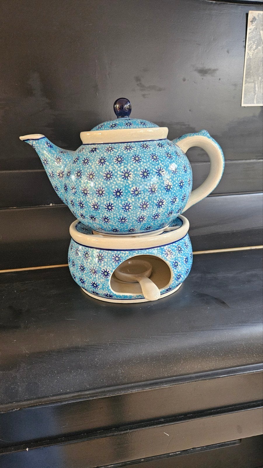 Theepot met theepotstoof, Ophalen