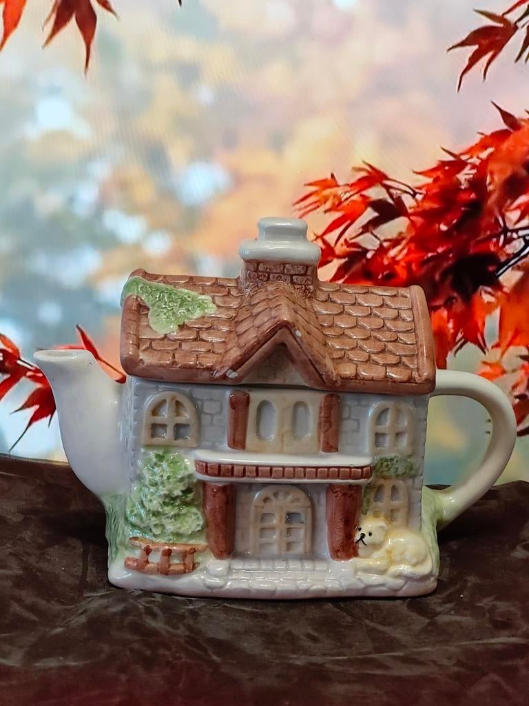 Decoratieve theepot – schattig huisje, Ophalen of Verzenden