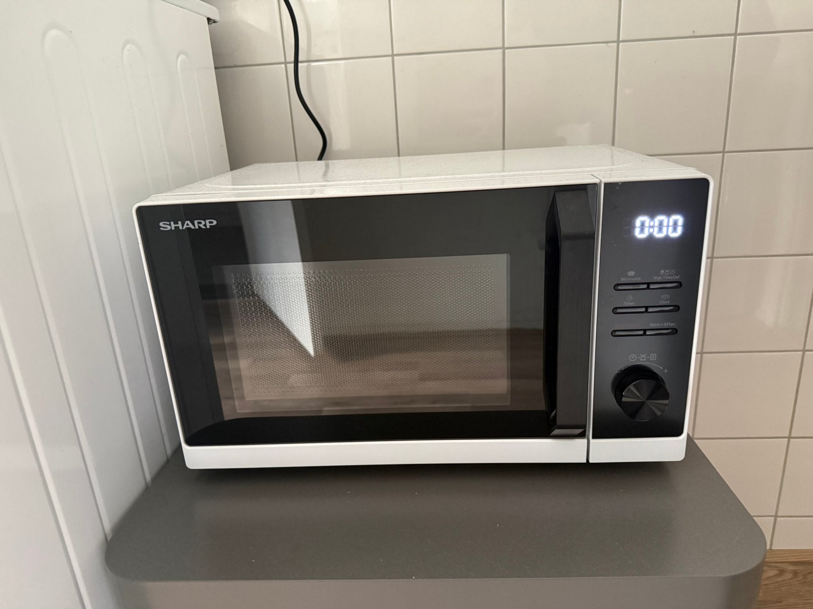 Magnetron, Sharp, 20l, 800w, Ophalen, Minder dan 45 cm, Draaiplateau, Vrijstaand