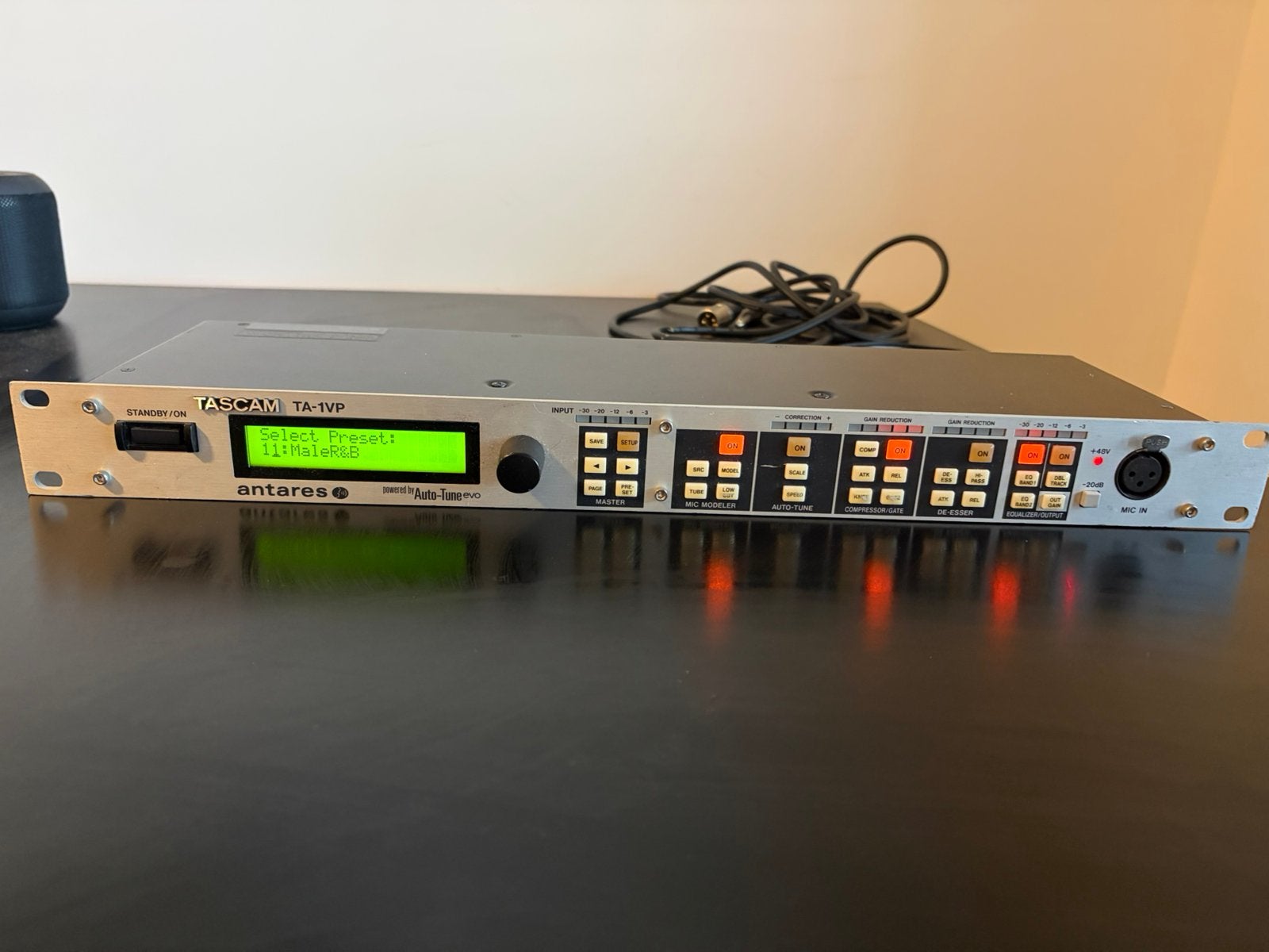 Tascam autotune box (TA-1VP), Ophalen of Verzenden, Zo goed als nieuw