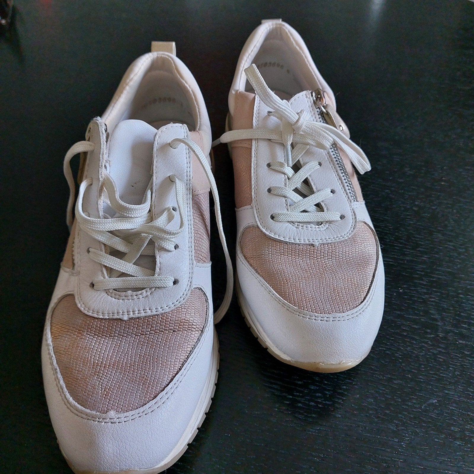 Remonte sneakers maat 39. Kleur: rosé goud, Wit, Remonte, Ophalen of Verzenden, Zo goed als nieuw