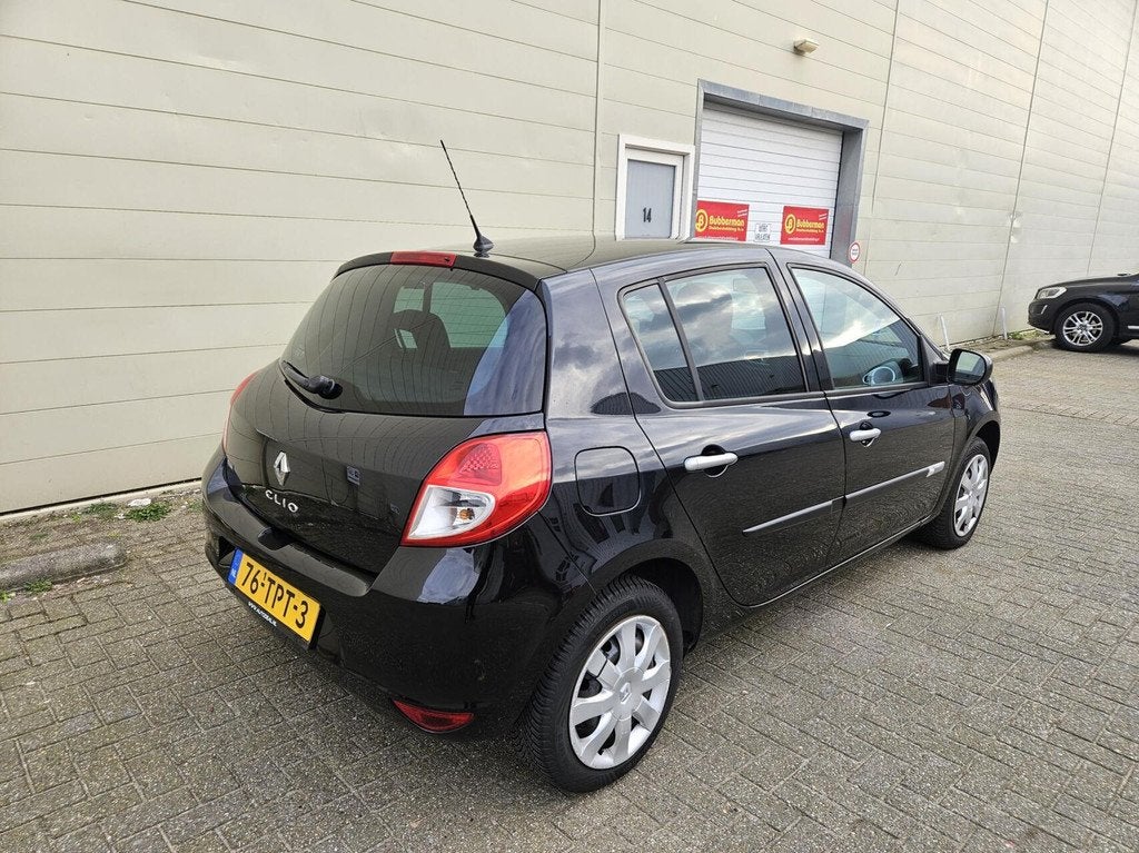 Renault Clio 1.2 Collection, Auto's, Voorwielaandrijving, Euro 5, Gebruikt, 4 cilinders