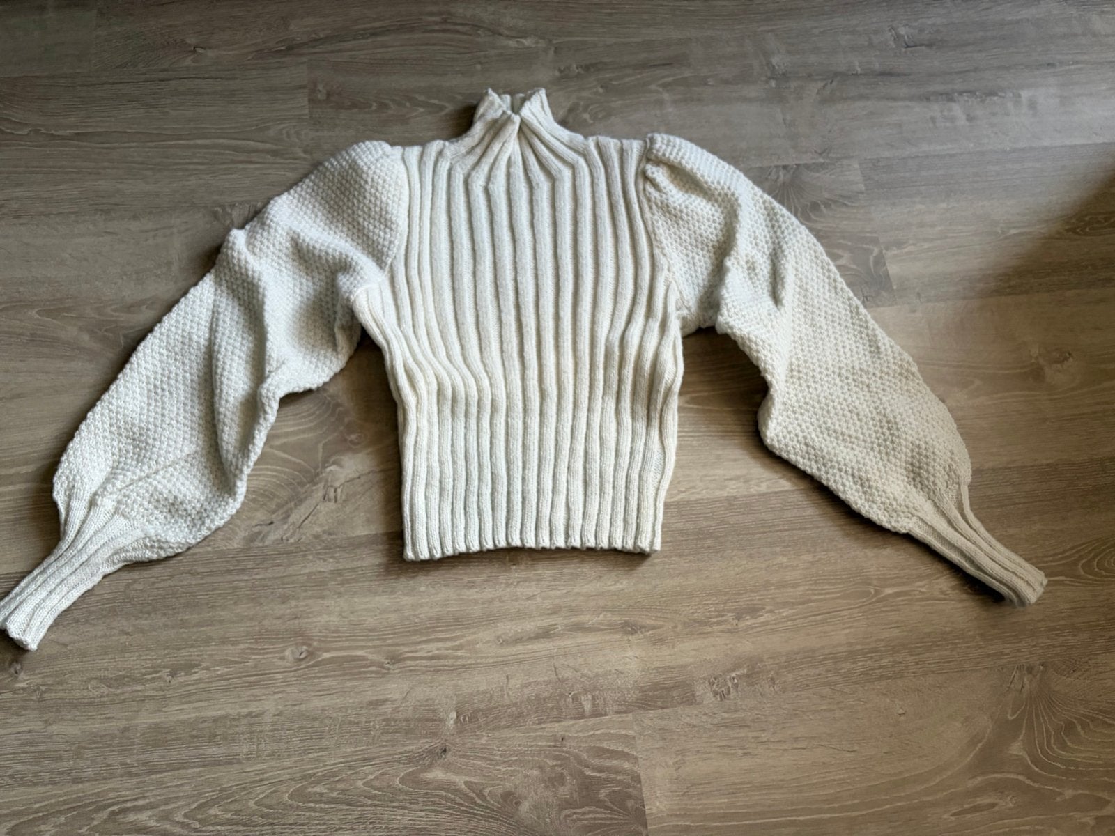 Shein Witte Gebreide Trui met Pofmouwen - Maat M, Verzenden, Zo goed als nieuw, Maat 38/40 (M), Wit