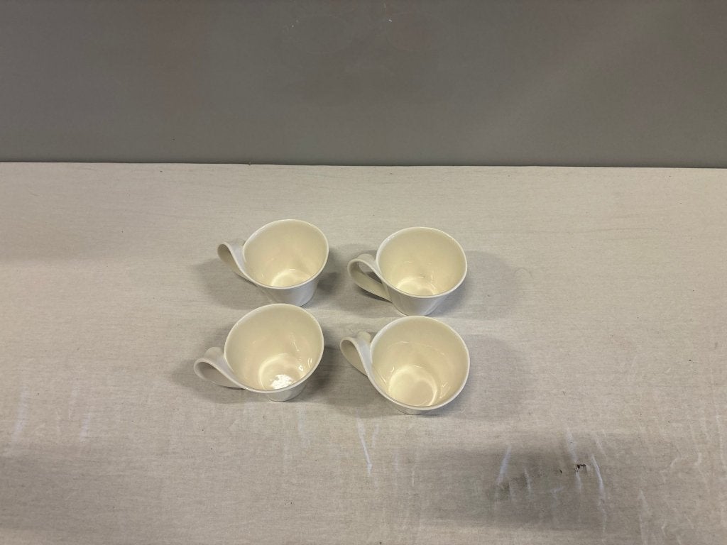 4 witte Villeroy & Boch NewWave Caffè koffiekopjes, Gebruikt, Niet bekend (tweedehands product), Villeroy & Boch, Ophalen of Verzenden
