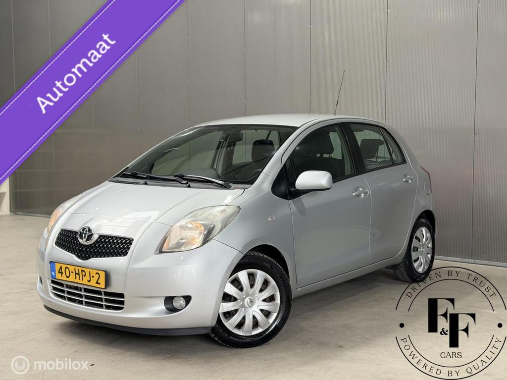 Toyota Yaris 1.3 VVTi Luna|Camera|Carplay|Trekhaak|Garantie, Auto's, Toyota, Stof, 4 cilinders, Bedrijf, Emergency brake assist
