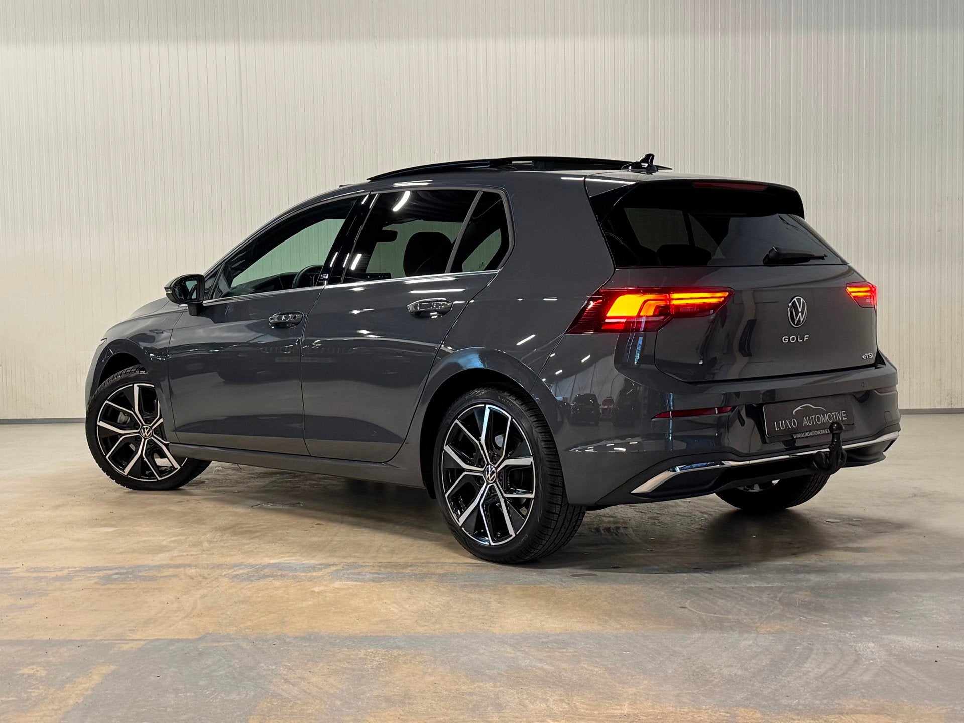 Volkswagen Golf 1.5 eTSI R-Line Edition | 50 JAHRE | FACELIF, 4 cilinders, 150 pk, Bedrijf, Automatische klimaatregeling