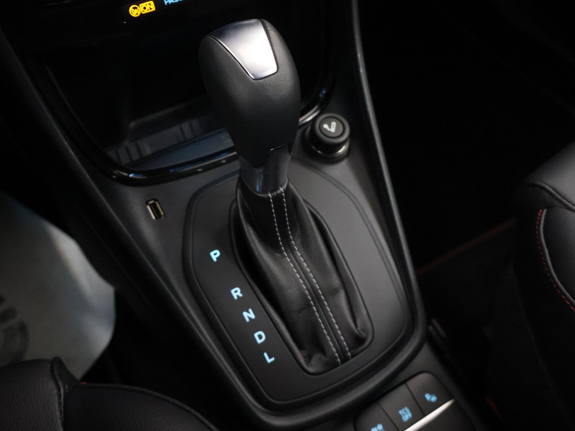 Foto 26 van Ford Puma 1.0 EcoBoost Hybrid ST-Line X | Winterpakket | Ele