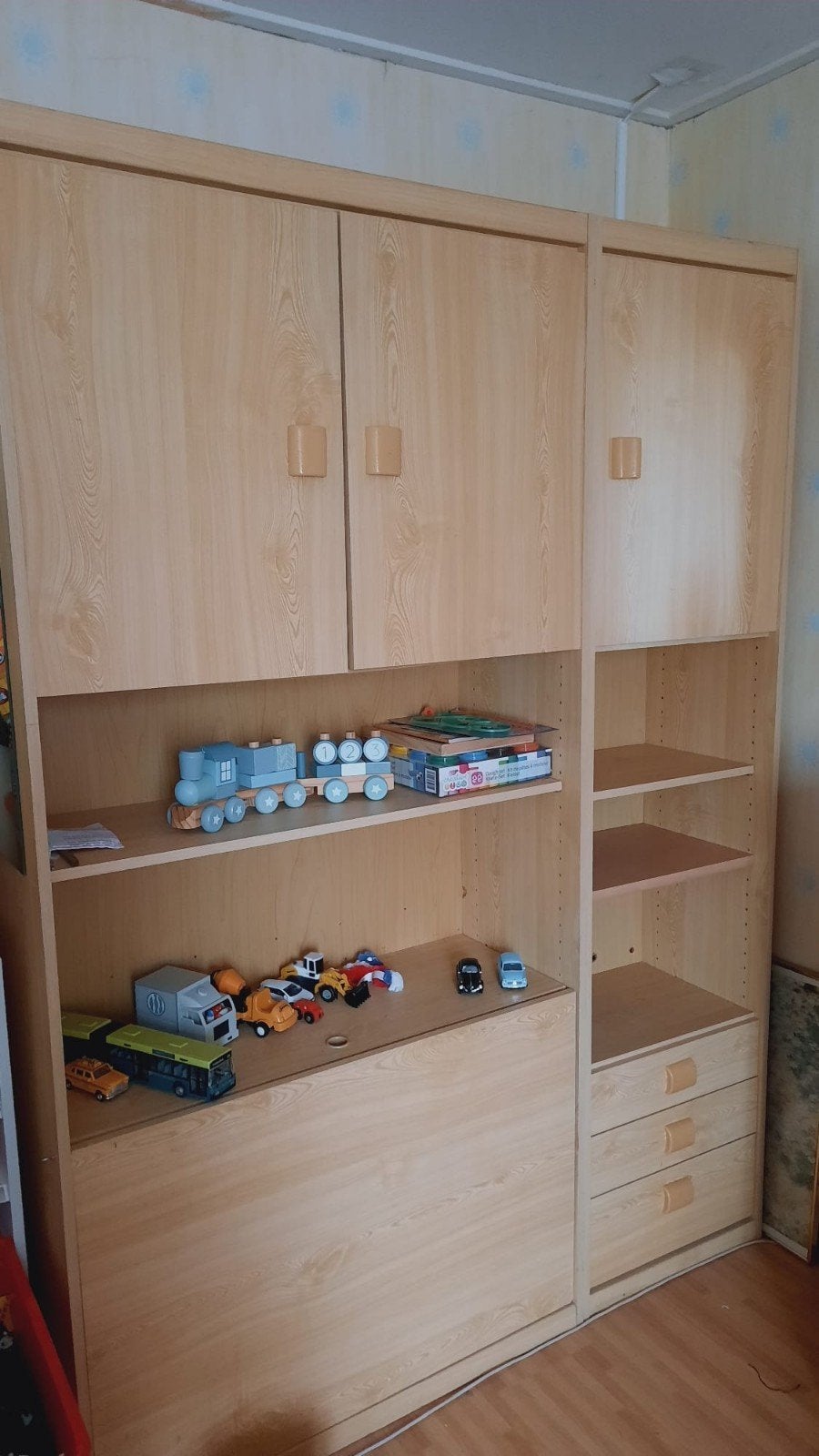 Gratis kast met spiegel, 198x145x37cm, zelf demonteren, Huis en Inrichting, Kasten | Boekenkasten, Ophalen