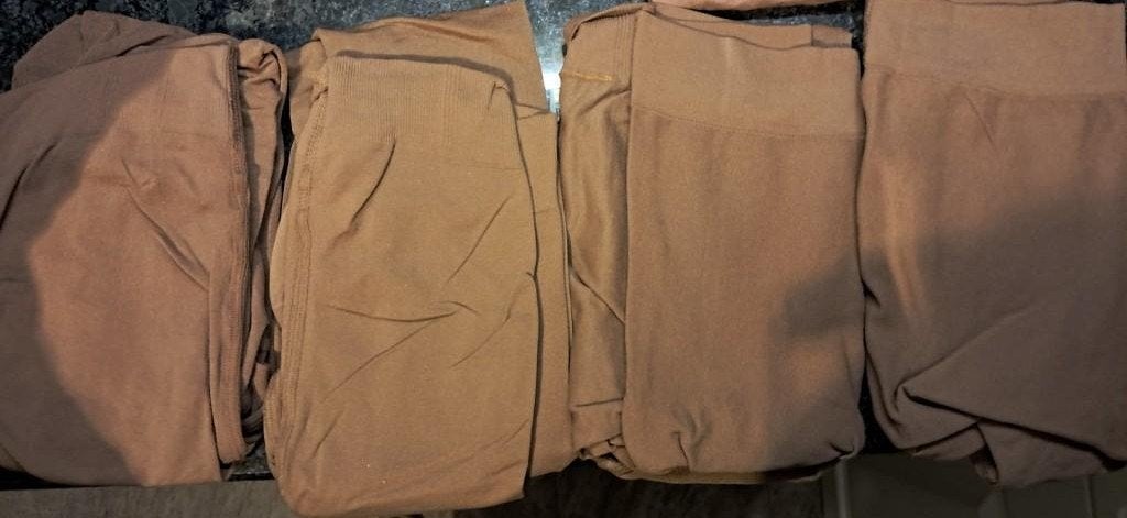 4 PAAR STEVIGE STEUN PANTY'S ZEER WEINIG GEDRAGEN. GRAAG BIE, Ophalen of Verzenden, Zo goed als nieuw