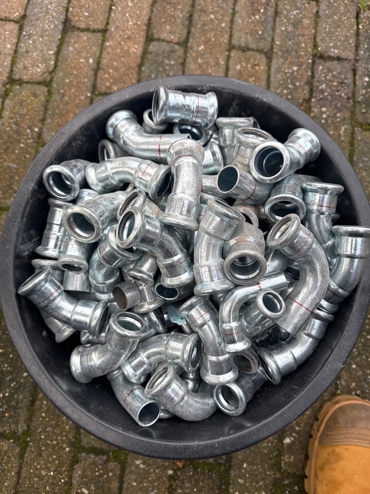 Diverse koppelingen voor buizen, Ophalen, Overige materialen, Gebruikt, Overige typen