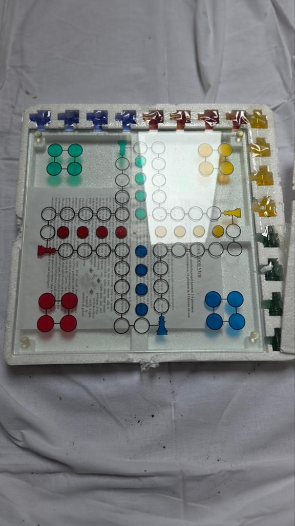 Glazen mens erger je niet, Hobby en Vrije tijd, Gezelschapsspellen | Bordspellen, Ophalen, Nieuw