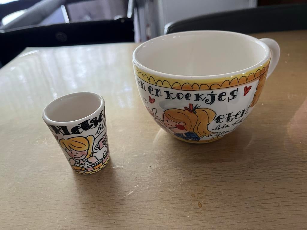 Blond Amsterdam servies: 2 kommen, 1 eierdopje, 1 theekop, Gebruikt, Blond Amsterdam, Ophalen of Verzenden, Kom(men)