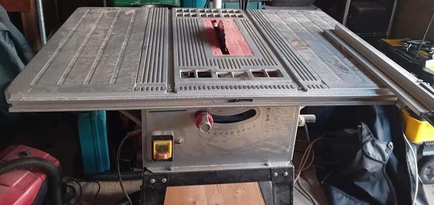te koop zaagtafel, Ophalen, Gebruikt, Cirkelzaag, Kinzo