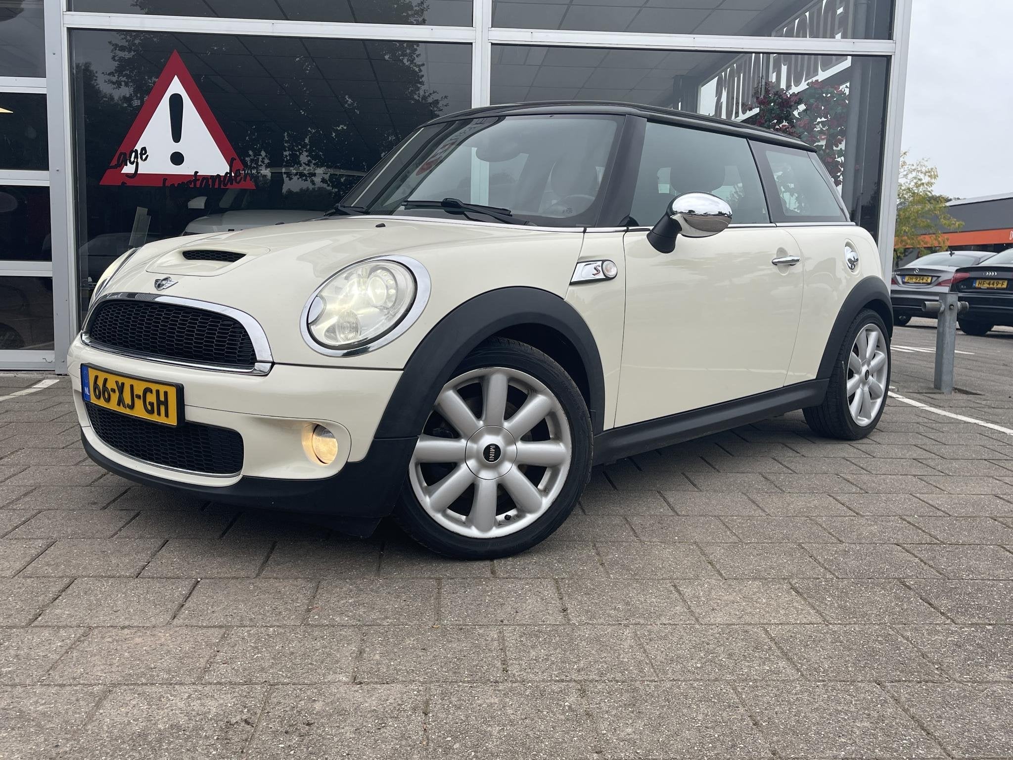 MINI 3-Deurs 1.6 Cooper S Chili /Cruise/Clima/Stoelverw/Xeno, Auto's, Voorwielaandrijving, Euro 5, Gebruikt, 4 cilinders