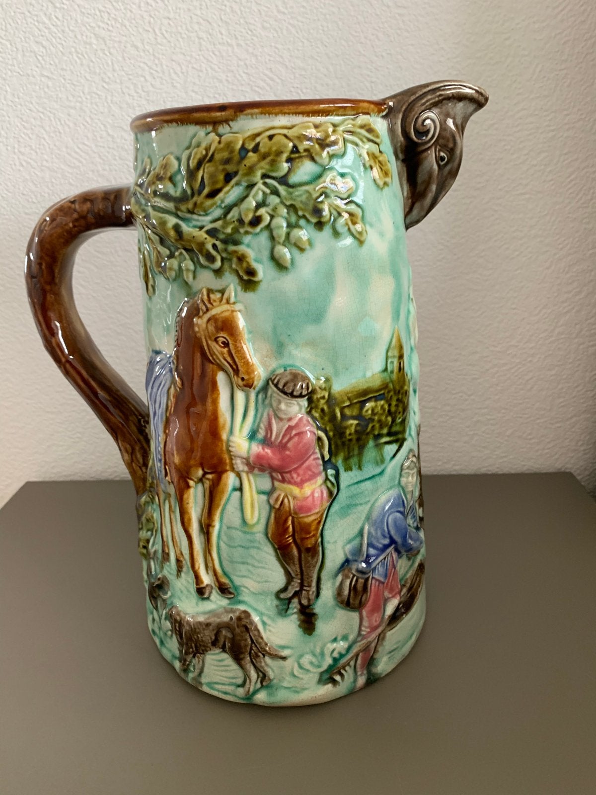 Antieke Franse Majolica kan met jachttaferelen, Ophalen of Verzenden