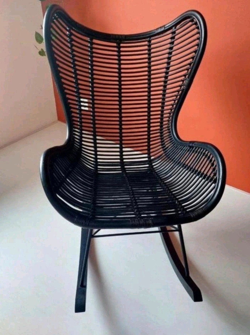 Zwarte rotan schommelstoel (volwassenen maat), Ophalen, Gebruikt, Stoel(en)