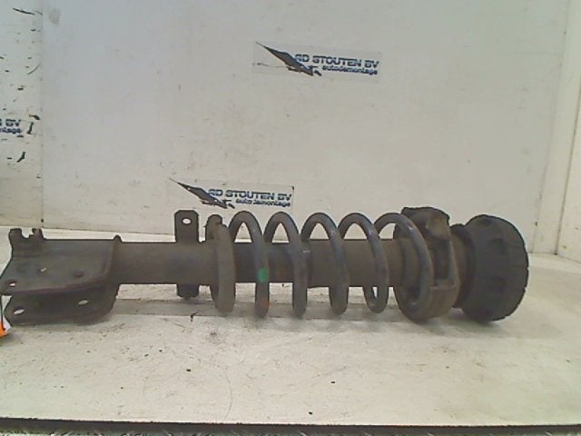 Veerpoot Links Voor Opel Vivaro (2006-08/2010-03), Gebruikt, Bahnhofsplatz, Rüsselsheim am Main 65423, , Duitsland, Opel, Opel Automobile GmbH