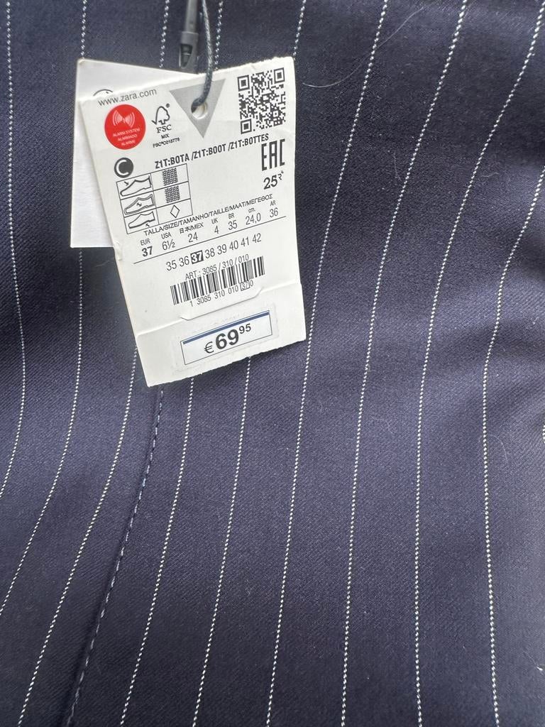 Nieuw laarzen van zara maat 37, Hoge laarzen, Zwart, Nieuw, Ophalen of Verzenden