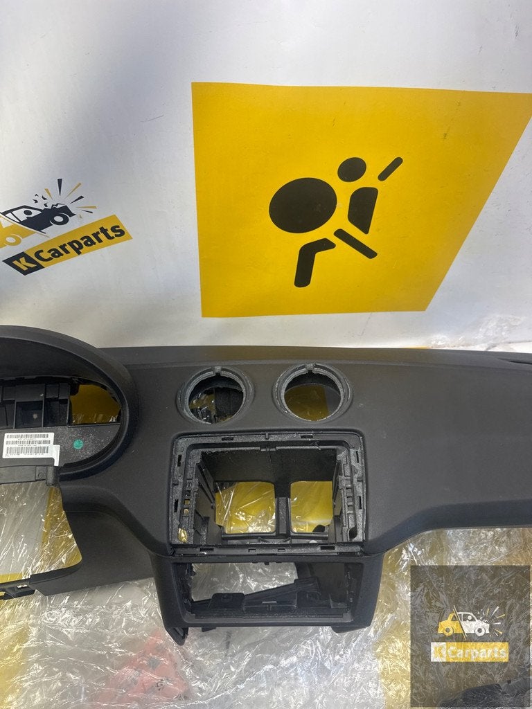 Seat Ibiza 6J Dashboard set compleet, Gebruikt, Autovia A-2, Km 585 585
08760  Martorell, ES, Ophalen of Verzenden, SEAT S.A.