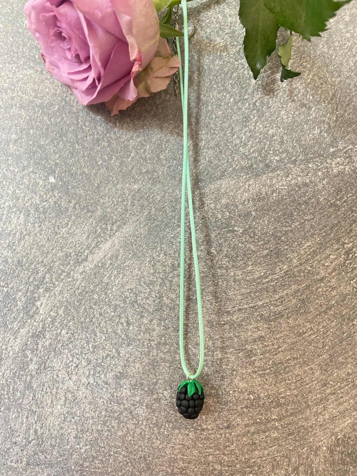 Handgemaakte bramen ketting, Zwart, Nieuw, Ophalen of Verzenden, Overige materialen