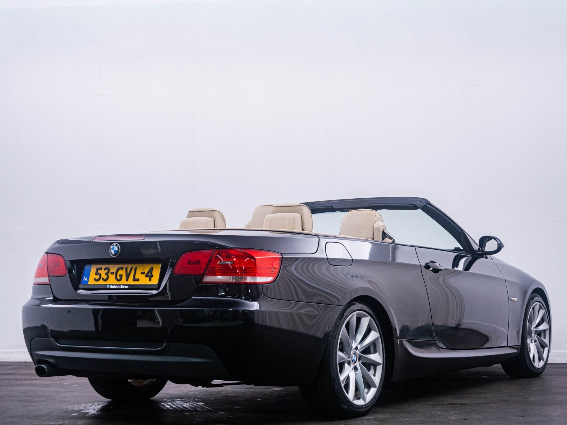 BMW 3-serie Cabrio 320i Origineel M-Sport PDC|Clima|Cruise!, Auto's, Achterwielaandrijving, Beige, 4 cilinders, Cabriolet