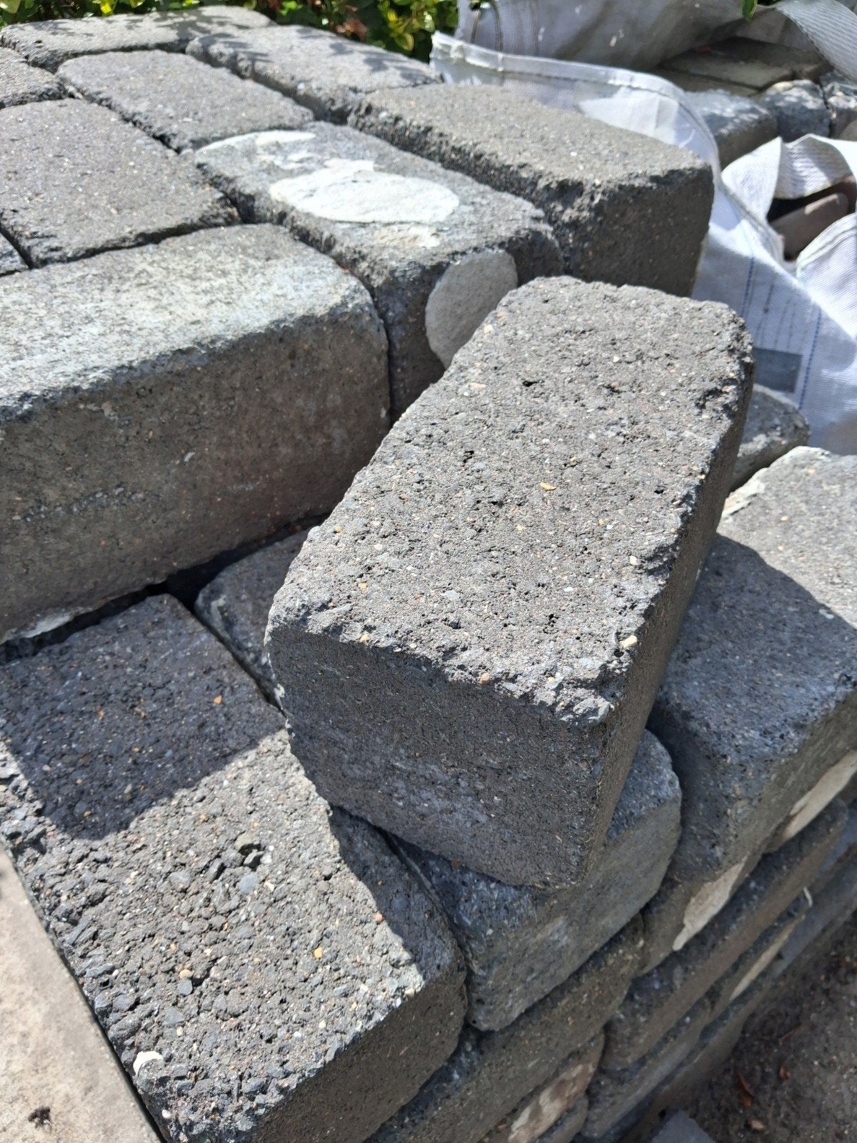 Gebruikte betonblokken/borderblokken 15x15x30 cm, Ophalen, Gebruikt, Beton, Overige typen
