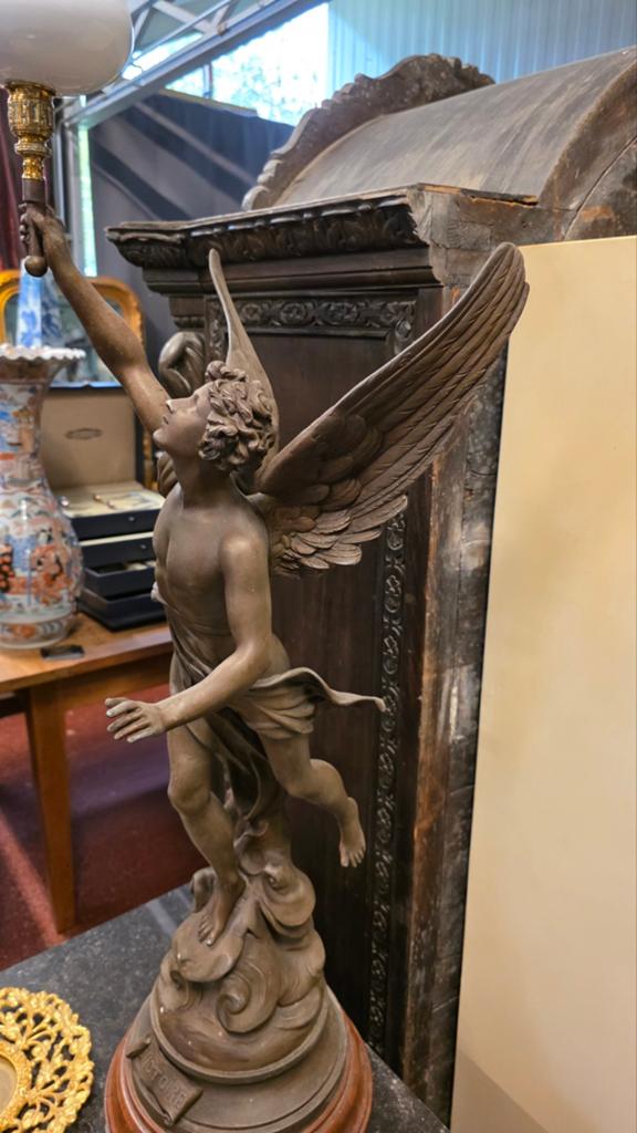 Super groot beeld van engel met olielamp, Antiek en Kunst, Ophalen