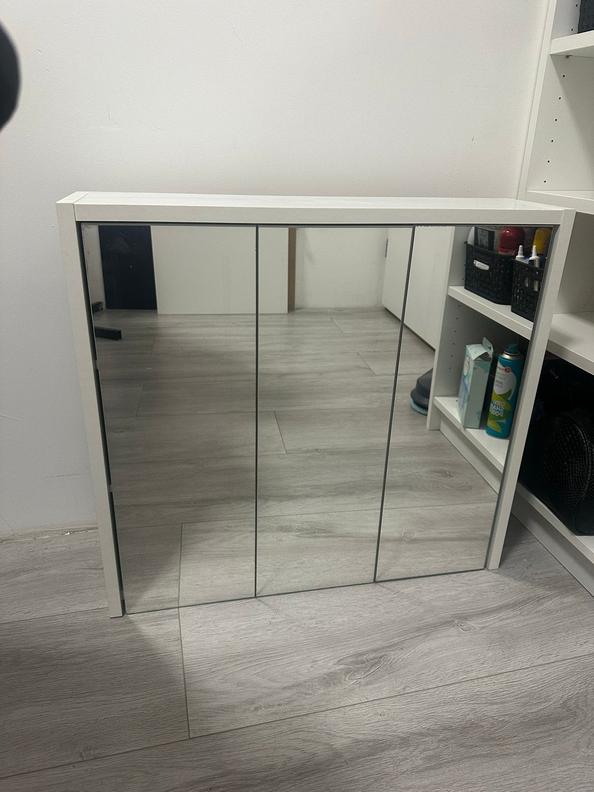 Ikea Wandkastje met Opbergruimte en Spiegels, Ophalen, Zo goed als nieuw