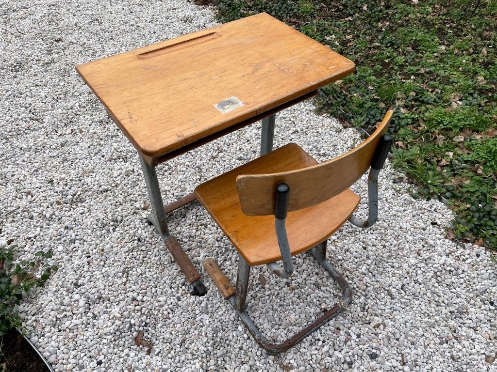 Vintage houten kinderbureau met bijpassend stoeltje, Kinderen en Baby's, Kinderkamer | Tafels en Stoelen, Ophalen, Gebruikt, Tafel(s) en Stoel(en)