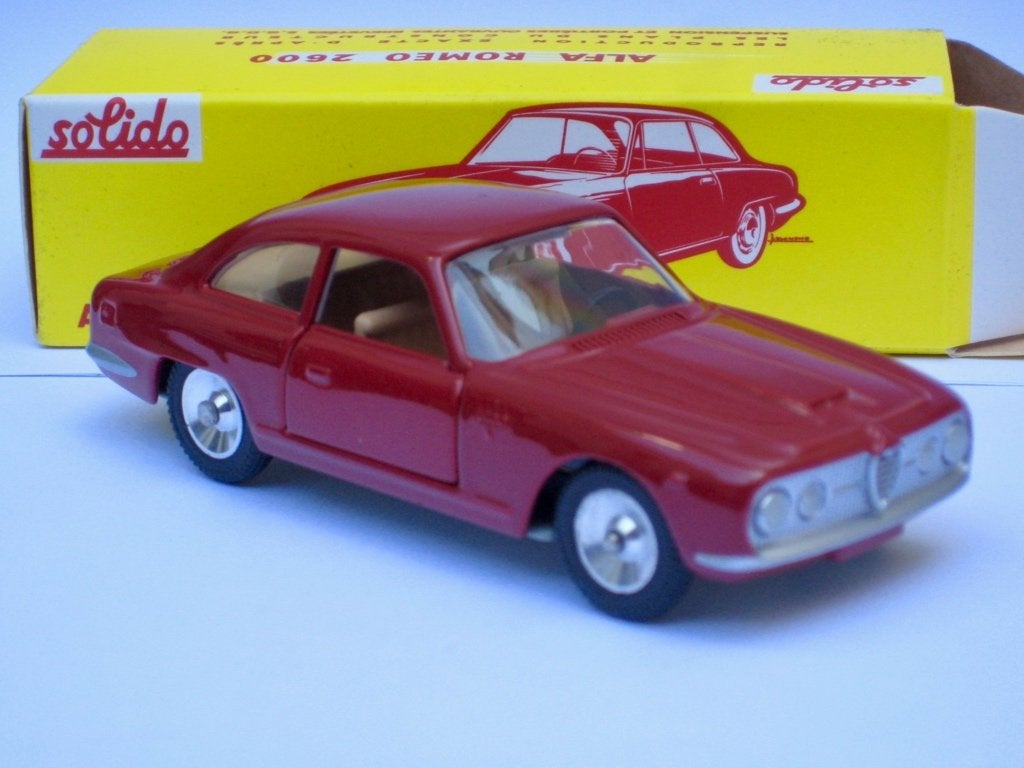 Alfa Romeo 2600 1963 Solido Club reproductie 1:43, Ophalen of Verzenden, Nieuw, Auto, Solido